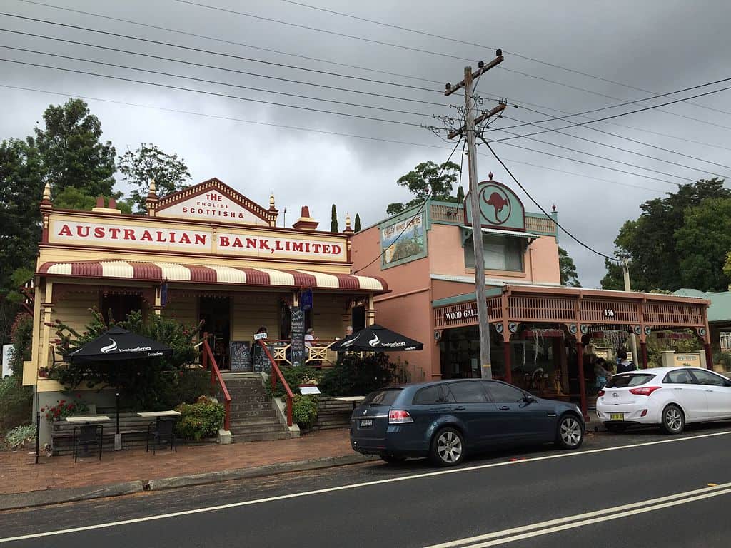 place to eat in the main street in Kangaroo Valley