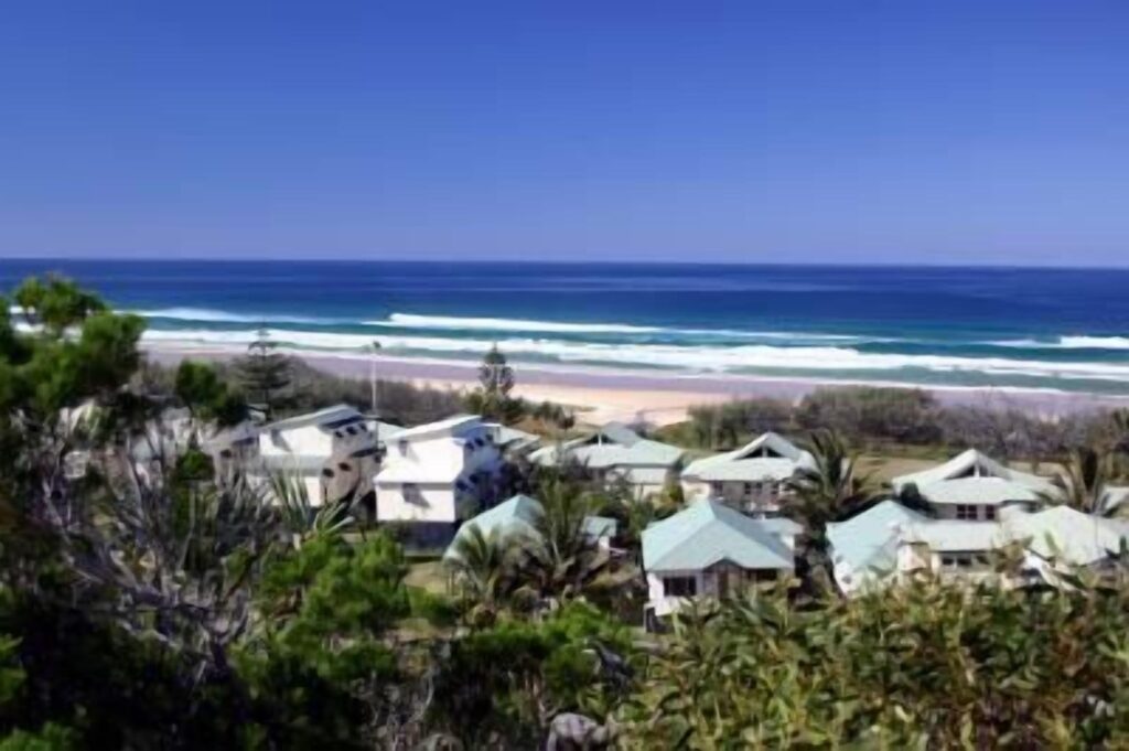 Fraser Island Beach houses2
