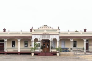 10 Best Places to stay in Outback Queensland