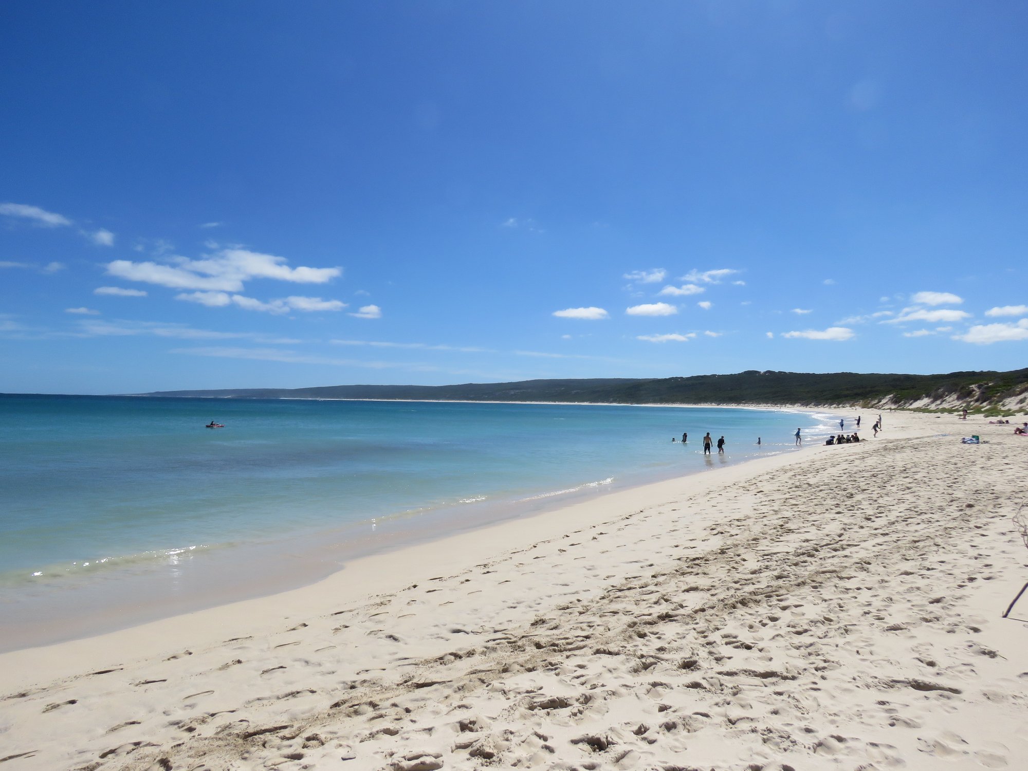 Turquoise water and white sand along the coast at Hamelin Bay, Western Australia