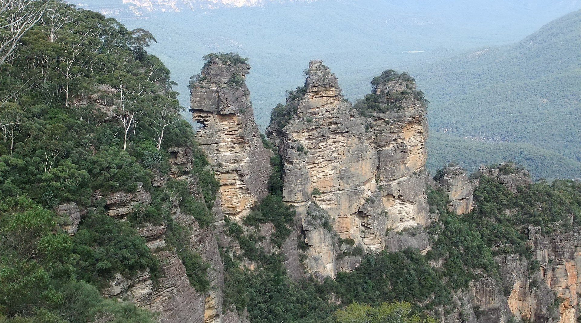 The Three Sisters rock formation overlooking the Jamison Valley, Blue Mountains, New South Wales